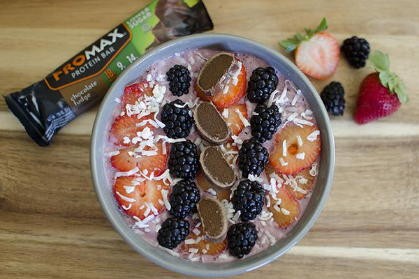 Berry Smoothie Bowl #MAXMUNCHIES