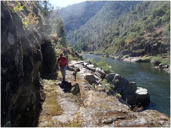 How to Fuel: What to Eat and When Along the Course